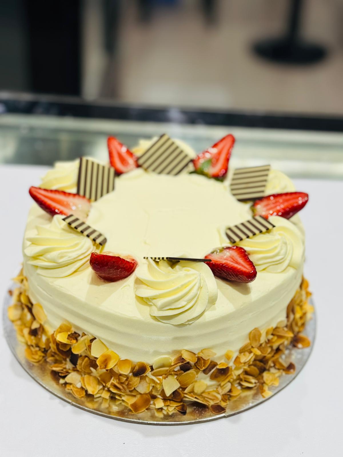 IS19 Eggless Vanilla Sponge